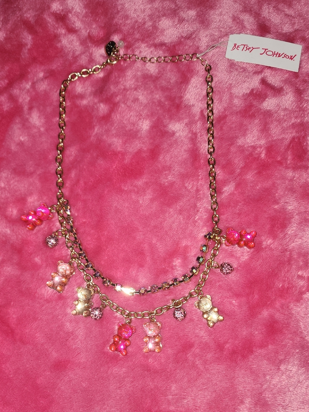 ✨️NWT Betsey Johnson ✨️Gold Tone Necklace with💓 Pink and💕 Hot Pink Bear Charms
